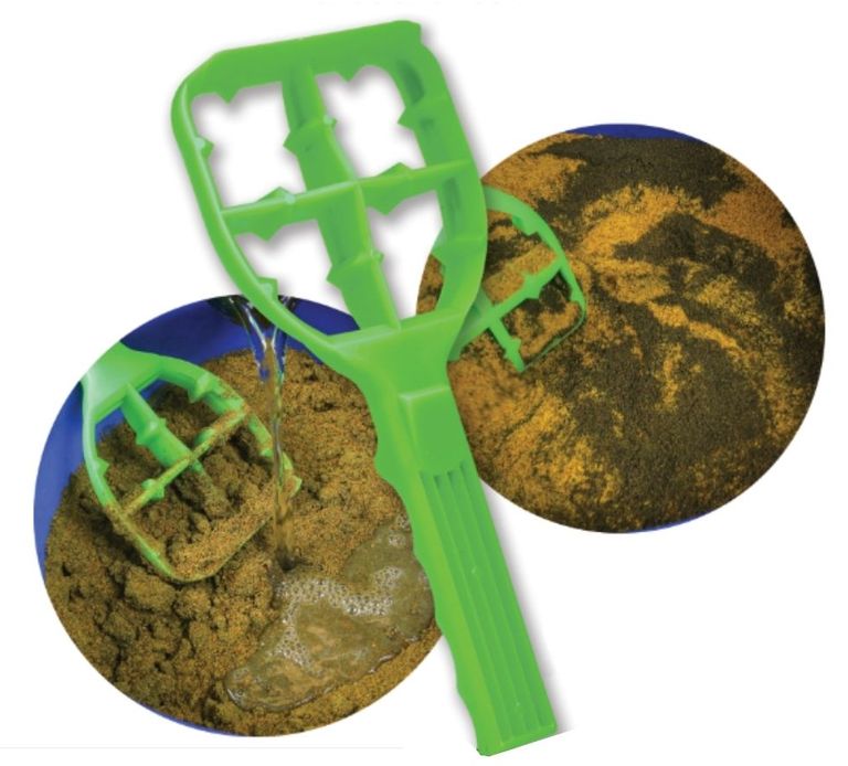 Baitstir mixes ground bait thoroughly